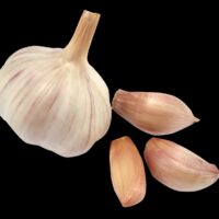 Health benefits peeled garlic in fresh vegetables peeled garlic fresh Garlic kernel without peel (390 gm)